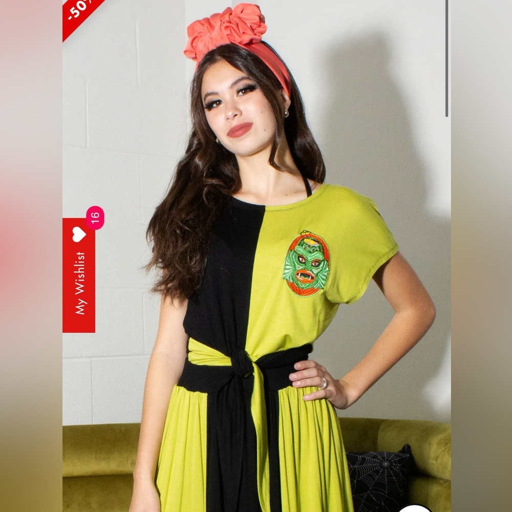 SOLD DO NOT BUY Tiki Mug Colorblock Top by Oblong Box Shop